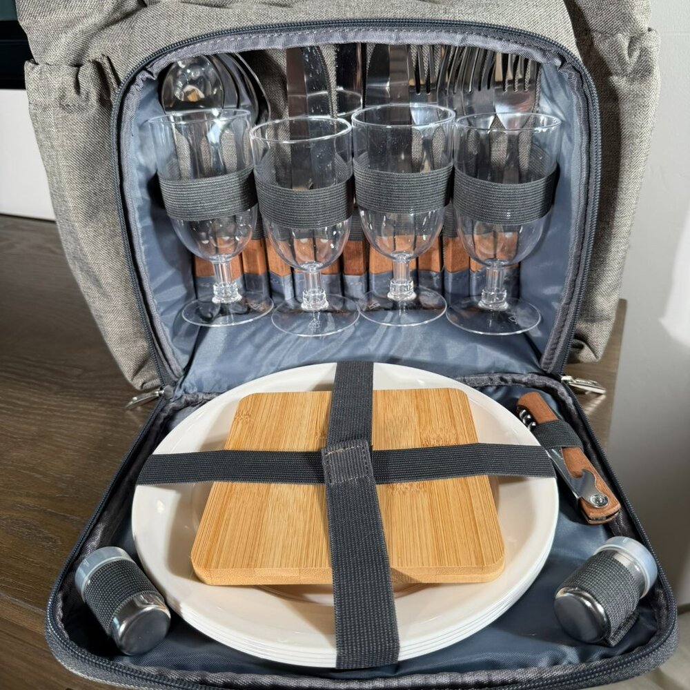 4-Person Picnic Backpack Set | Insulated | Wine Glasses | Blanket | NWOT
